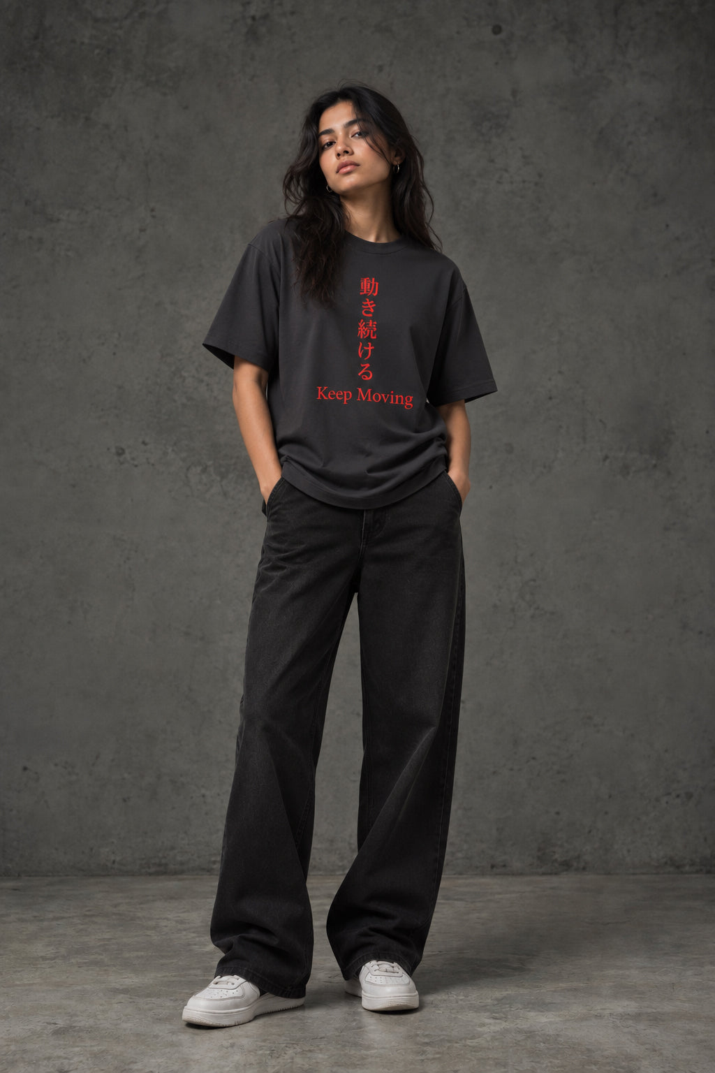 Oversized unisex tee with Japanese characters