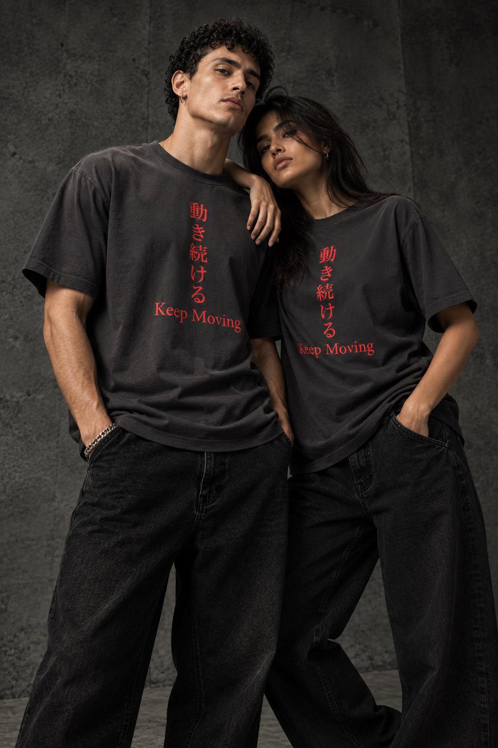 Oversized unisex tee with Japanese characters